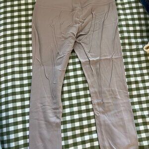 Cropped Lululemon Align Leggings